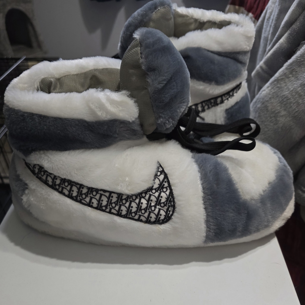 Nike Slippers